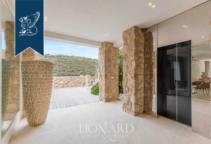 Image No.28-4 Bed Villa for sale