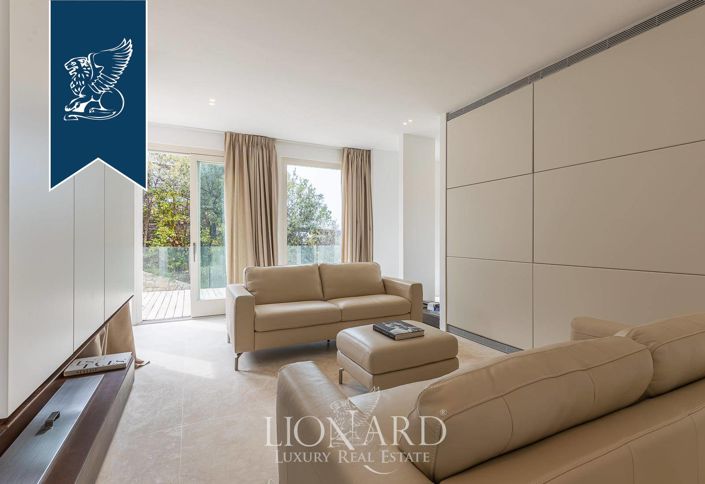 Image No.38-4 Bed Villa for sale