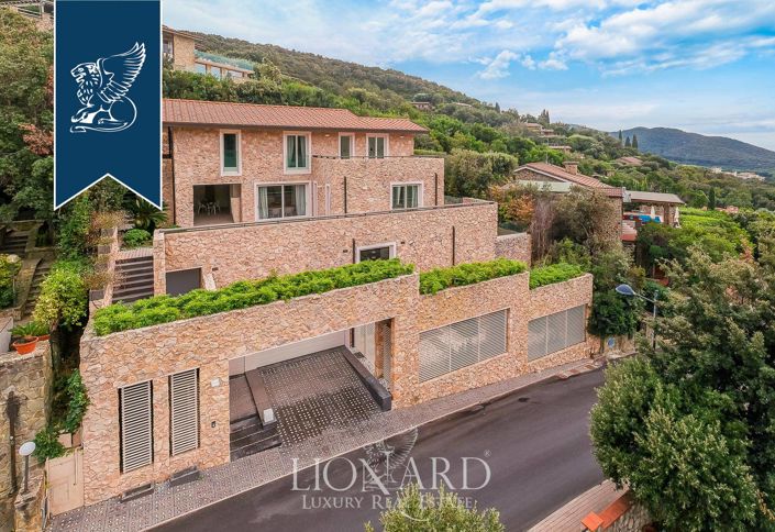 Image No.6-4 Bed Villa for sale