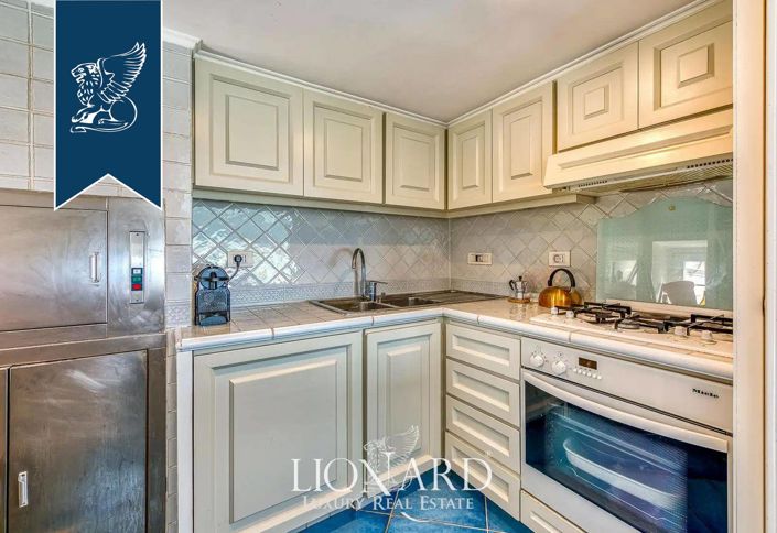 Image No.12-3 Bed Apartment for sale