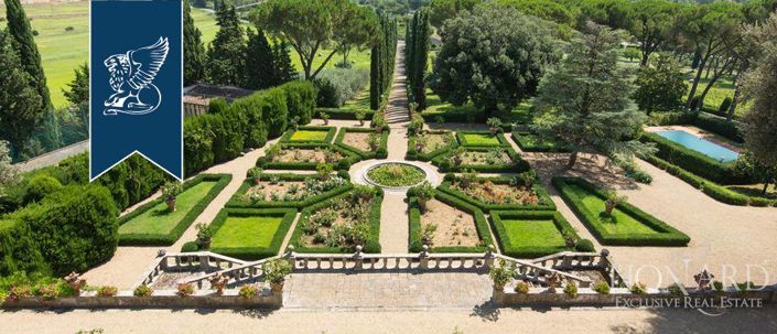 Image No.18-10 Bed Villa for sale