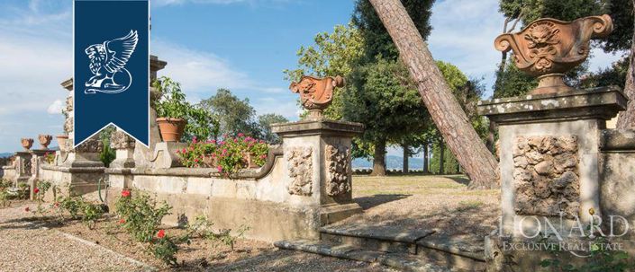 Image No.39-10 Bed Villa for sale