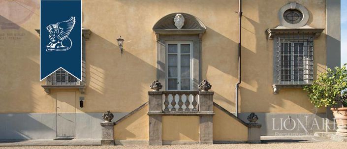 Image No.50-10 Bed Villa for sale