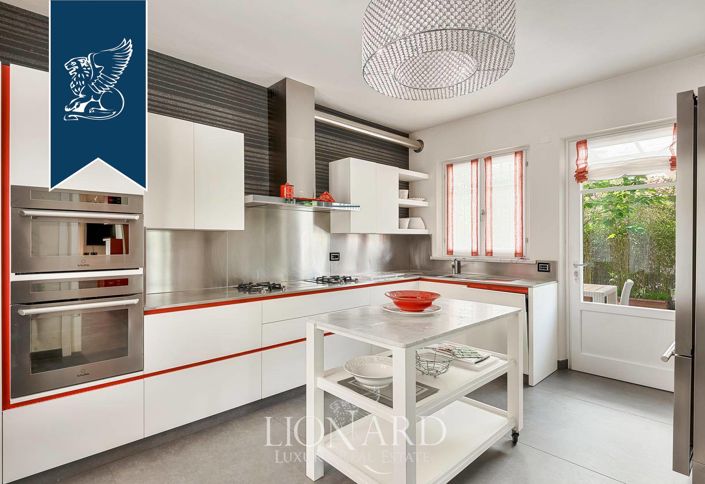 Image No.12-4 Bed Villa for sale