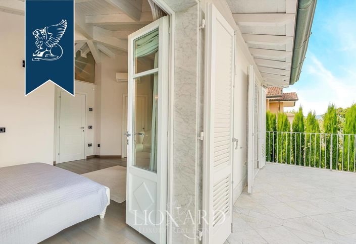 Image No.19-4 Bed Villa for sale