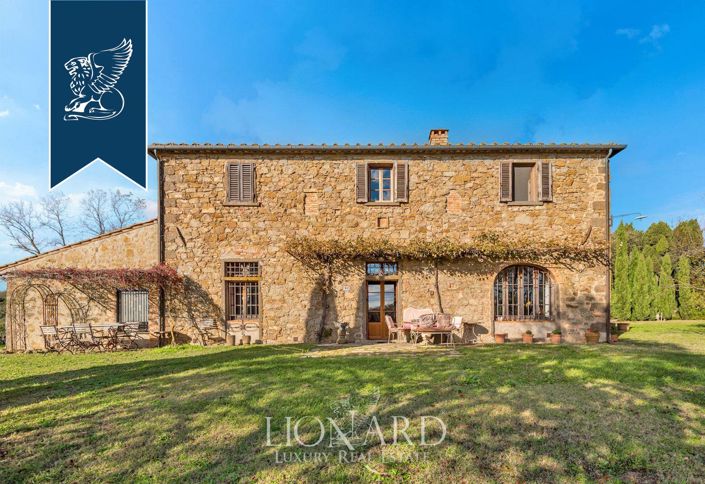 Image No.5-9 Bed Villa for sale