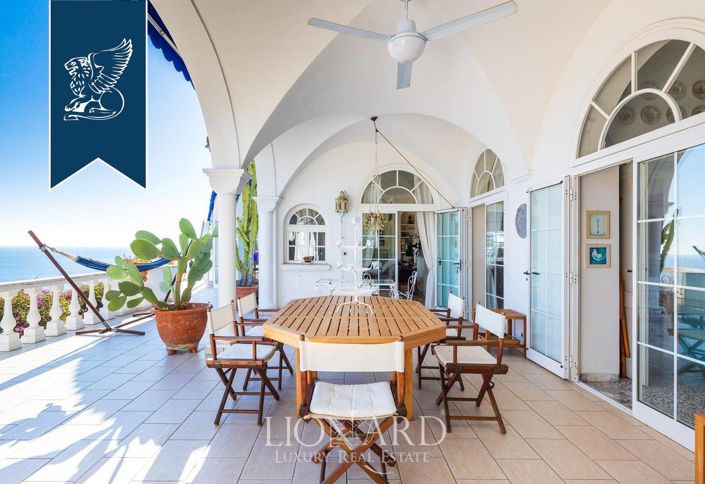 Image No.15-4 Bed Villa for sale