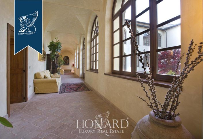 Image No.22-22 Bed Villa for sale