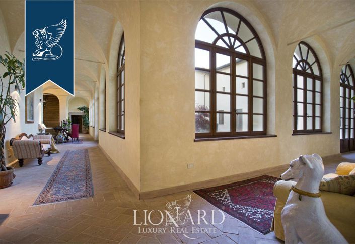 Image No.24-22 Bed Villa for sale