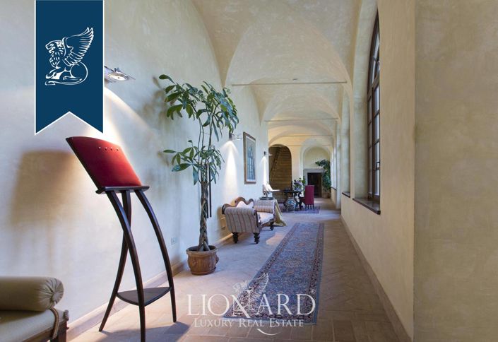 Image No.26-22 Bed Villa for sale