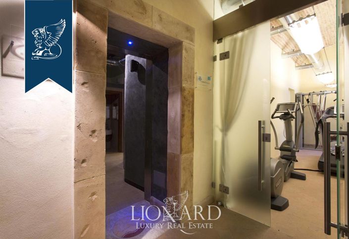 Image No.32-22 Bed Villa for sale