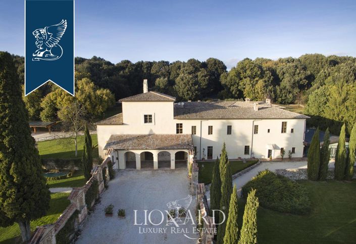 Image No.5-22 Bed Villa for sale