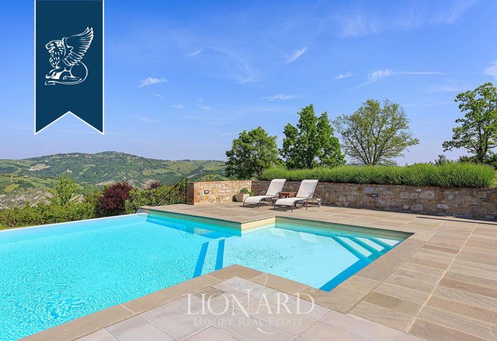 Image No.15-10 Bed Villa for sale