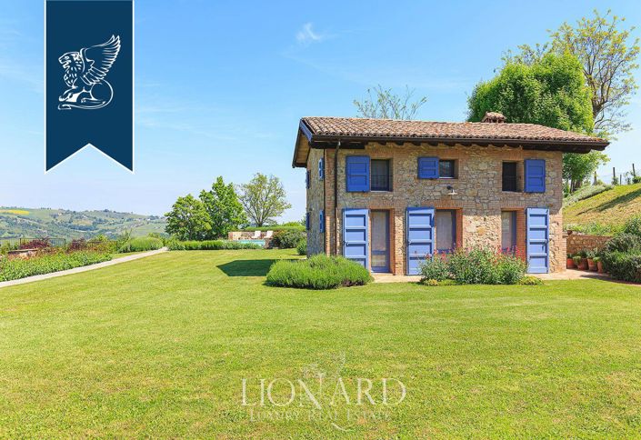 Image No.33-10 Bed Villa for sale