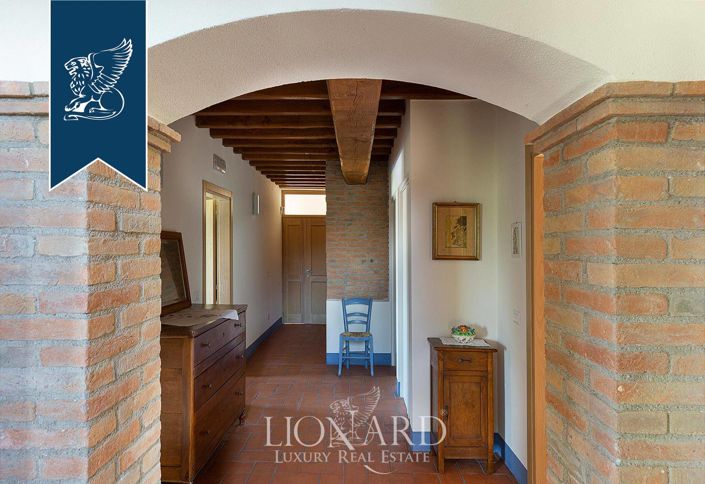 Image No.42-10 Bed Villa for sale