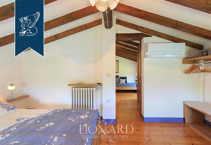 Image No.50-10 Bed Villa for sale