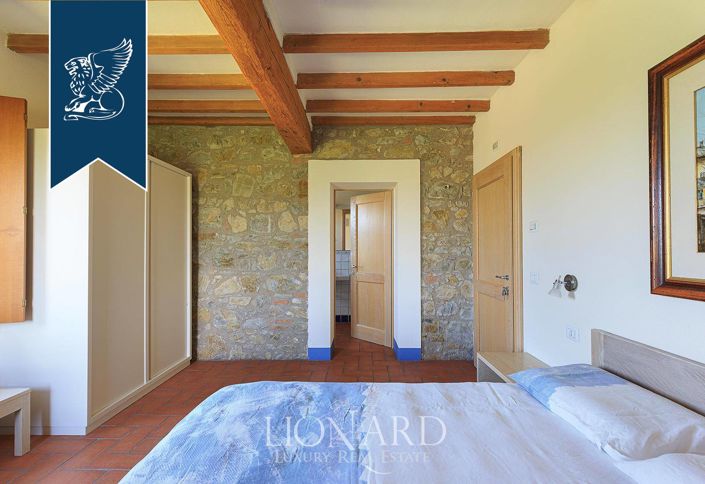 Image No.54-10 Bed Villa for sale