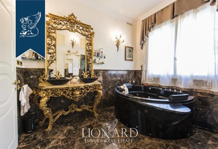 Image No.24-5 Bed Villa for sale