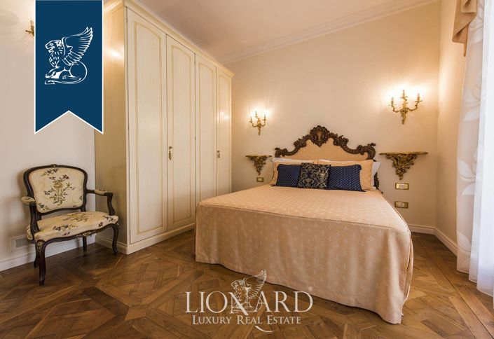 Image No.28-5 Bed Villa for sale