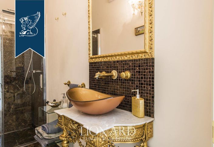 Image No.31-5 Bed Villa for sale