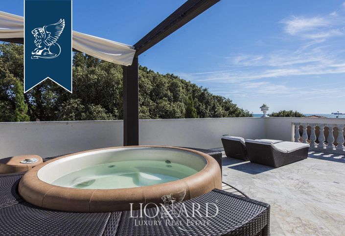 Image No.37-5 Bed Villa for sale