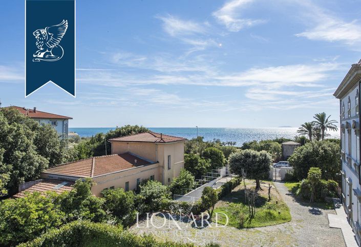 Image No.42-5 Bed Villa for sale