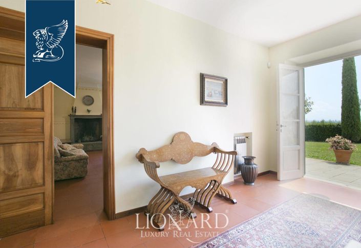 Image No.25-9 Bed Villa for sale