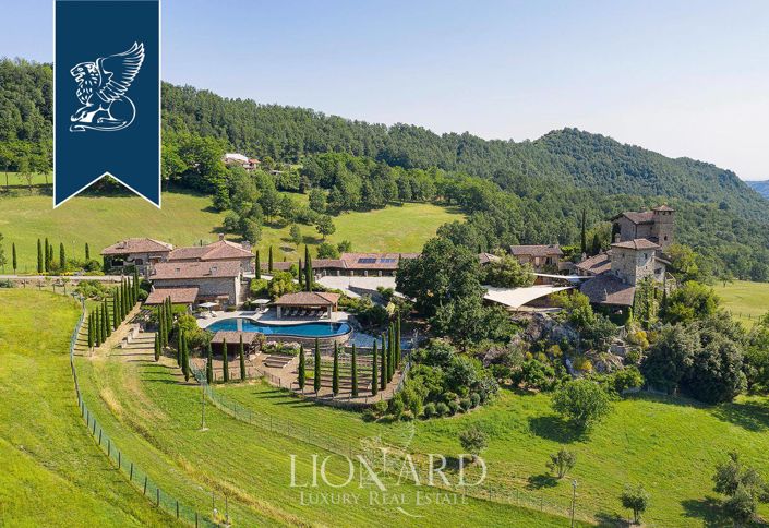 Image No.5-10 Bed Property for sale