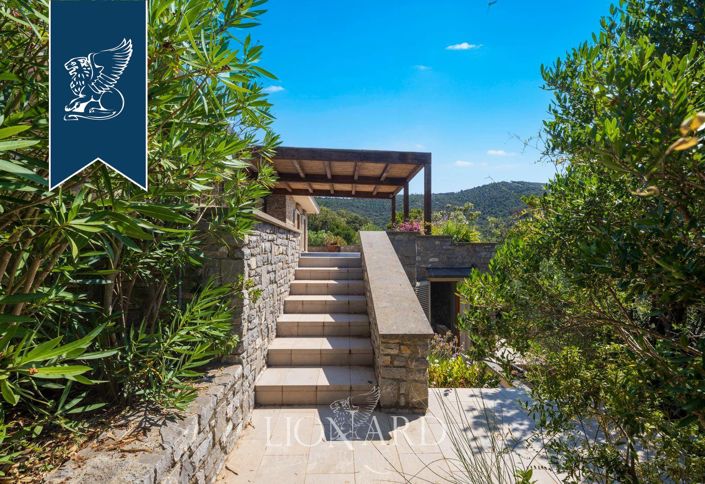 Image No.6-5 Bed Villa for sale