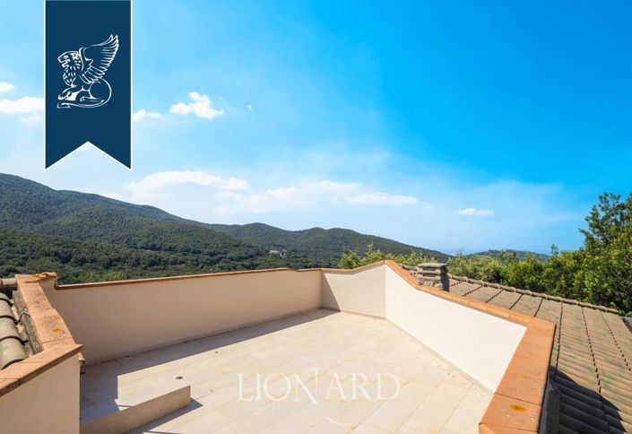 Image No.8-5 Bed Villa for sale