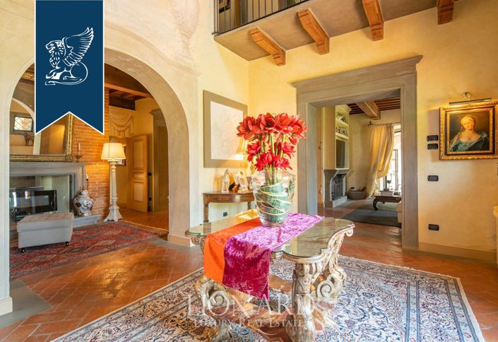 Image No.10-7 Bed Villa for sale