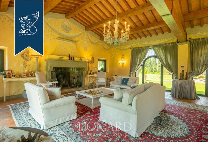 Image No.19-7 Bed Villa for sale