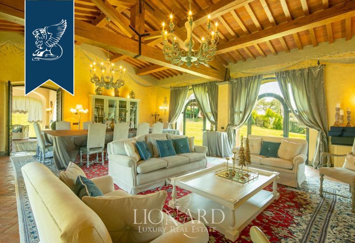 Image No.20-7 Bed Villa for sale