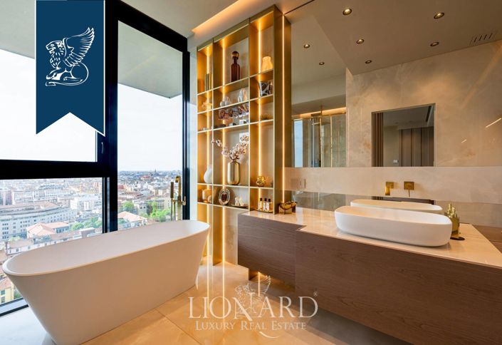 Image No.17-4 Bed Apartment for sale