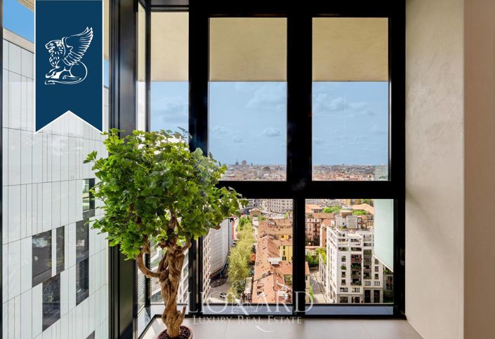 Image No.22-4 Bed Apartment for sale