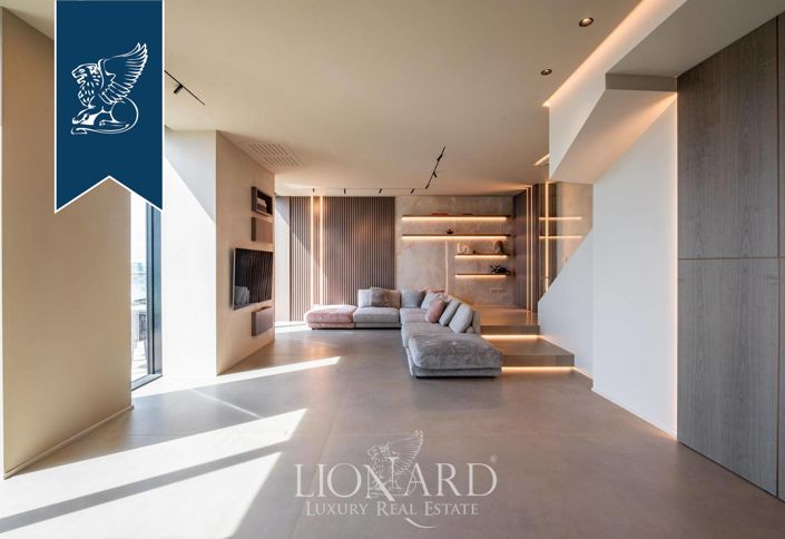 Image No.4-4 Bed Apartment for sale