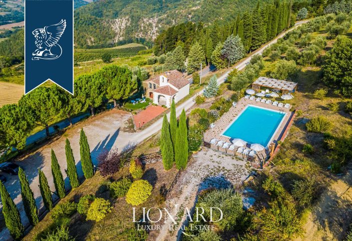 Image No.2-35 Bed Farmhouse for sale