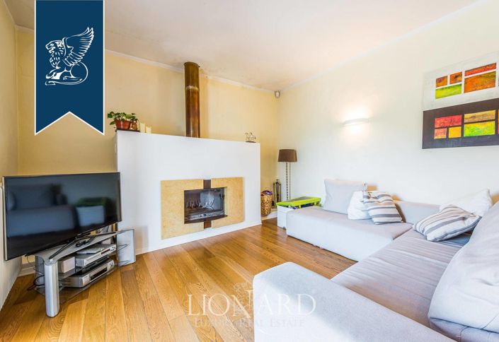 Image No.33-35 Bed Farmhouse for sale