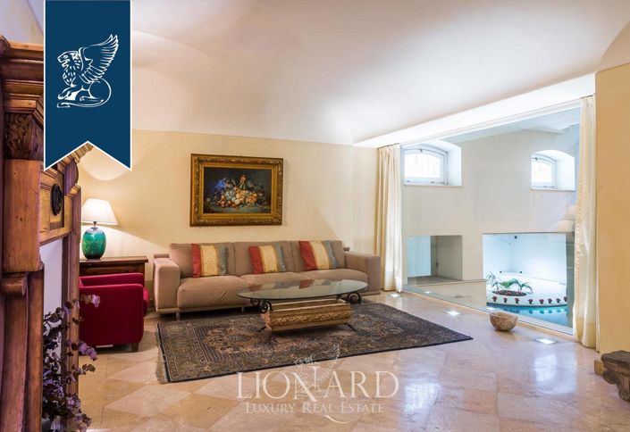 Image No.13-8 Bed Villa for sale