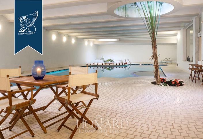 Image No.14-8 Bed Villa for sale