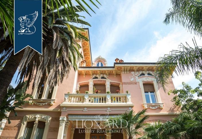 Image No.2-8 Bed Villa for sale