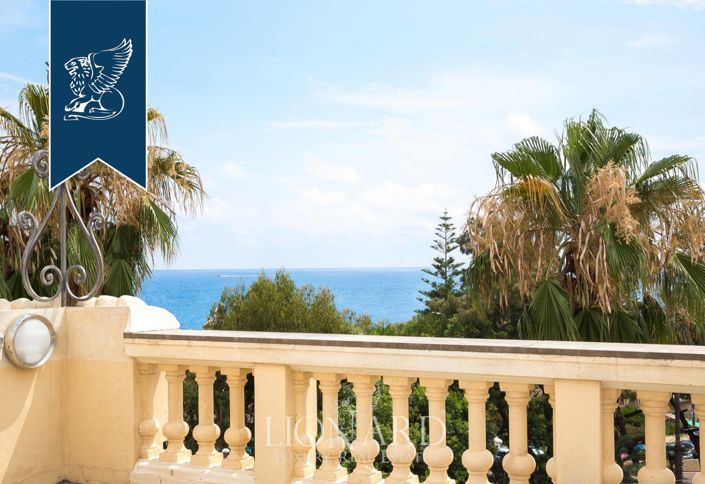 Image No.3-8 Bed Villa for sale