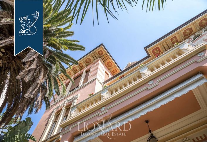 Image No.4-8 Bed Villa for sale