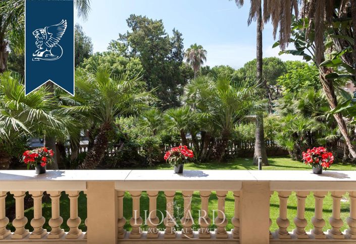 Image No.5-8 Bed Villa for sale