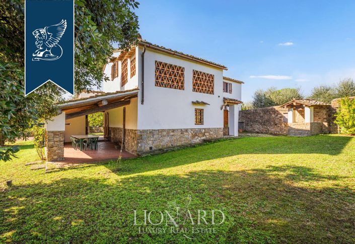 Image No.8-5 Bed Villa for sale