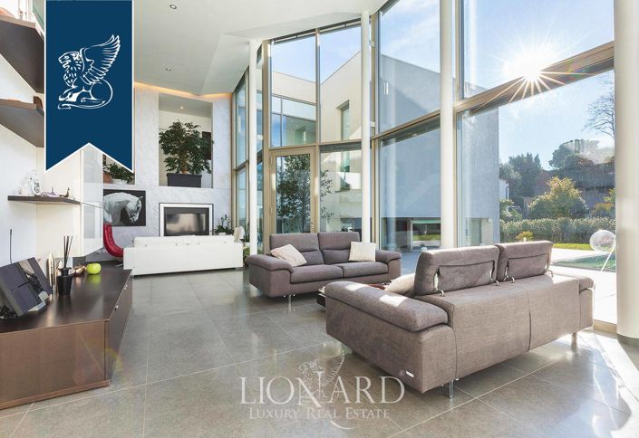 Image No.15-5 Bed Villa for sale