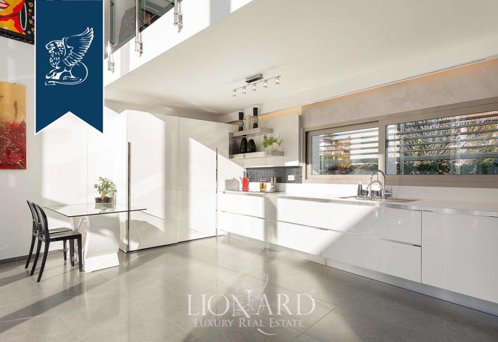 Image No.30-5 Bed Villa for sale