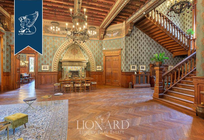 Image No.19-20 Bed Villa for sale