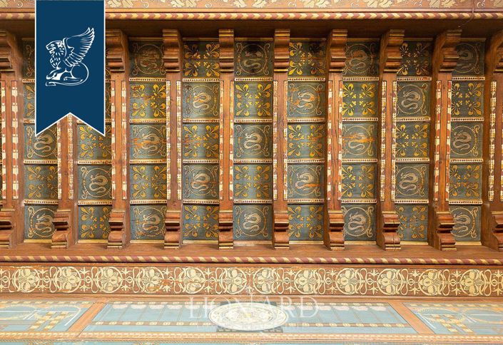 Image No.32-20 Bed Villa for sale