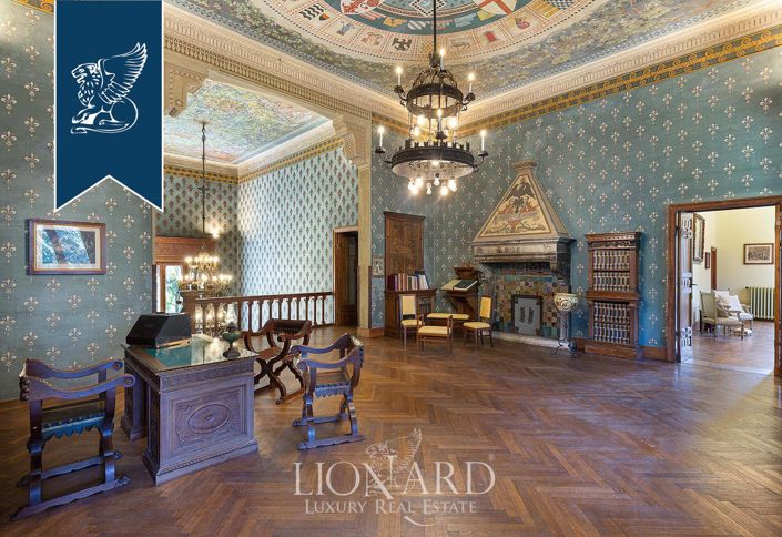 Image No.39-20 Bed Villa for sale